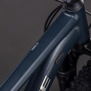 Cube Atención Pro Negro.